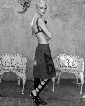Anya Taylor-Joy Instagram - A little Miss Dior for @elleaus with the wonderful @pamela_hanson 🪷

Thank you for a marvellous day, Bartok was thrilled 🌷

@dior