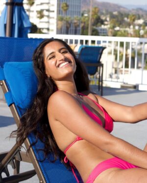 Arasha Lalani Instagram - Probably peeing in the pool tbh