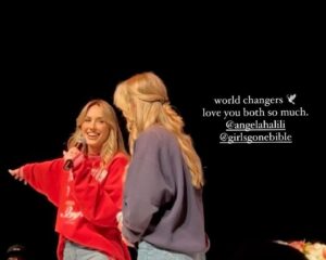 Arielle Reitsma Instagram - HUNTSVILLE, AL ❤️🥹
words can’t express how much we loved being with you last night. we felt your hearts for Jesus and it made us incredibly emotional. thank you for coming. thank you for loving us. we love you so much.
Glory to Jesus forever and ever.

worship led by the talented the gifted the anointed @j.salabarriamusic 

@girlsgonebible live tour, tickets at girlsgonebible.com/tour