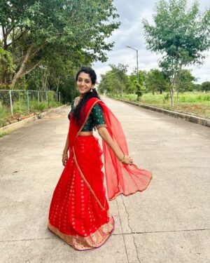 Arsha Baiju Instagram - Bengaluru Naatkal♥️ 
#dhawani 
📸 @navaneeth._.s 
Accessories @menorah_jewellers
Blouse stitching @zoandzi_by_sanam