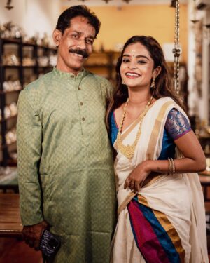 Arunima Sudhakar Instagram - Ente Acha 🌍