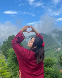 Actress Asha Negi HD Instagram Photos and Wallpapers August 2024