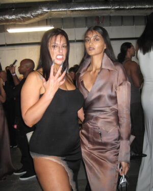 Ashley Graham Instagram - kicking off nyfw with @gracelingofficial 🤍 thank you for having me