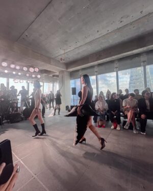 Ashley Graham Instagram - kicking off nyfw with @gracelingofficial 🤍 thank you for having me