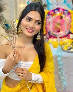 Ashna Kishore Instagram - Mann Mohanaa… 💛😇🪈🦚🙏🏻🧿