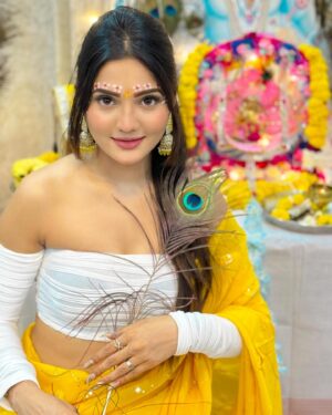 Ashna Kishore Instagram - Mann Mohanaa… 💛😇🪈🦚🙏🏻🧿