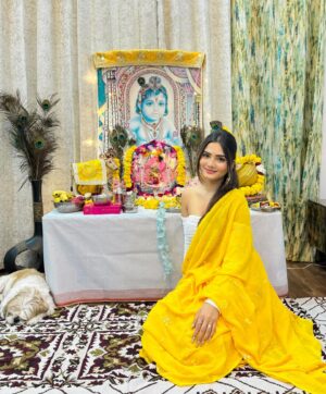 Ashna Kishore Instagram - Happy Krishna Janmashtami 💗🧿😇🥹🥰