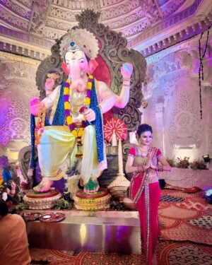 Ashna Kishore Instagram - Bappa Aale 🥹💗Ganpati Bappa Moreya🙏🏻😇🧿✨
Happy Ganesh Chaturthi everyone 😇🙌🏻💗