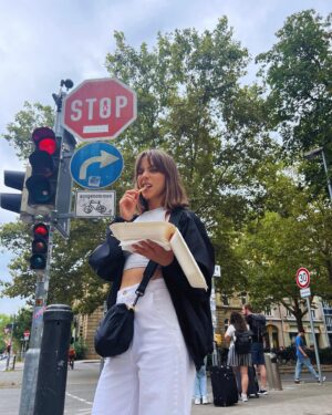Aura Garrido Instagram - Veggie currywurst