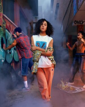 Aurora Perrineau Instagram - Can not believe the ‘portraits of KAOS’ collection by the iconic photographer David LaChapelle! What a dream what a dream
Thank you @david_lachapelle @netflix @sisterglobal 
KAOS now streaming on Netflix