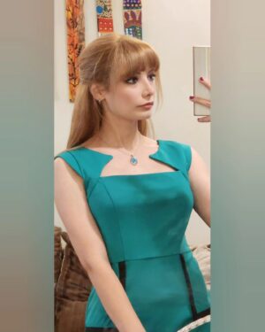 Aya Al Saboni Instagram - 💙🧡...

#aya_alsaboni #آية_الصابوني 

#معرض_بغداد_الدولي_للكتاب #كريستال_منقط #Baghdad #baghdad_books_fair