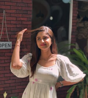 Ayesha Zeenath Instagram - Postive vibes only 🤍

.
.
.
#postive #energy #happy #soul #vibes #love