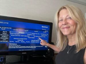 Barbara Niven Instagram - Just got to my hotel room in New York and turned on the TV while I’m unpacking. I always check out what’s on the Hallmark channels and look at what’s playing in an hour. Merry Christmas 🤣❤️:) #MsChristmasComesToTown