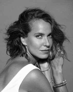 Barbora Strýcová Instagram - ⚫️⚪️ #tbt 2020

📸 @radkaleitmeritz @courtsupremes