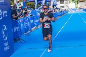 Barbora Strýcová Instagram - Zpátky ve hře – doslova! 
První triatlon za mnou. 🙏🏻

Tyhle chvíle pro mě jsou pro mě nesmírně důležité. Máte je taky? 

Stačí si někdy najít chvílinku. Ať už je to běh, procházka, nebo si třeba jen v klidu vypít kafe (bez toho, že by vás někdo tahal za nohavici). Někdy prostě potřebujeme být samy sebou, abychom pak mohly být ty supermamky, co zachraňují svět (nebo aspoň domácnost). 
Všechno je o rovnováze... a občas i jenom o tom, schovat se před dětmi na záchodě. 😉

@citytriathlon