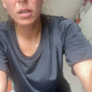 Barbora Strýcová Instagram - One face and two different make up!! 
💄🚴‍♀️😅