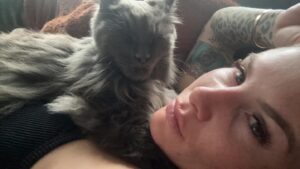Bec Rawlings Instagram - Sleepy sick day with my Drago 🐈‍⬛