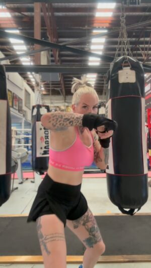 Bec Rawlings Instagram - 💅🏻 Carbie Barbie 💁🏼‍♀️