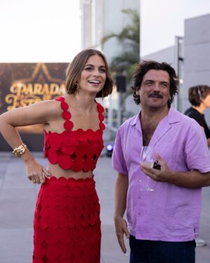 Benedita Pereira Instagram - Dei um saltinho à apresentação da nova temporada da TVI antes do ensaio solidário e adorei rever amigos e colegas com quem tenho tantas histórias e experiências em comum. Sempre com muitas gargalhadas à mistura. 
E, modéstia à parte, também não estava nada feia 😂

@ritaprietoalves_styling
📸 @goncalo_filipe__