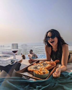 Bhagyashree Limaye Instagram - But first, photos! 😋
.
[sunkissed, food, dubai, love, sunsets]
#teampixel