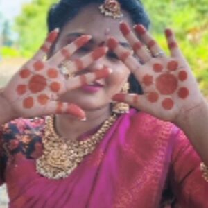 Bharatha Naidu Instagram - Anybody loves traditional marudani 🍀🍀