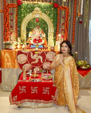 Bhumi Pednekar Instagram - Ganapati Bappa Morya 🙏
Thank you for blessing us year after year Bappa ✨
#ganeshchaturthi