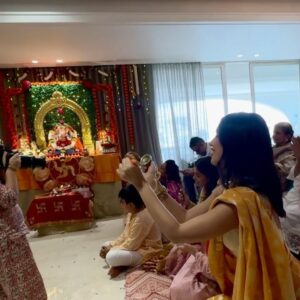 Bhumi Pednekar Instagram - Ganapati Bappa Morya 🙏
Thank you for blessing us year after year Bappa ✨
#ganeshchaturthi