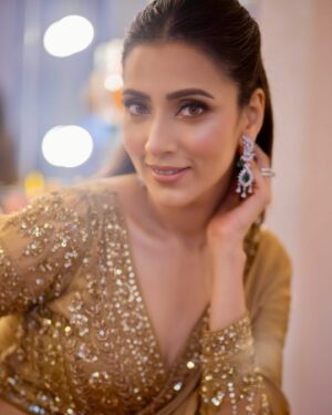 Bidya Sinha Saha Mim Instagram - Little moments make big memories.💛

P.c- @bownerdighi