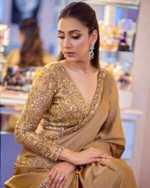 Bidya Sinha Saha Mim Instagram - Little moments make big memories.💛

P.c- @bownerdighi