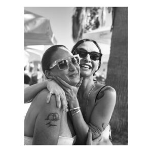 Birce Akalay Instagram - _________Bazı kızlar çok güzel.

The most blessed summer passes as fast as a firecracker.

🧜🏻‍♀️💅🏼💋🌹🥂🏝️
