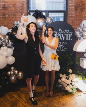 Breanna Stewart Instagram - Love Yours
 
 
📷 @branndannart