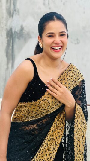 Brinda Acharya Instagram - Re-wearing my first saree🥹 Is ‘Felt cute, might never delete’ still there?