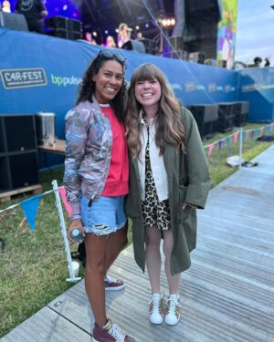Briony May Williams Instagram - Oh @carfestevent you absolute beauty!!! ❤️ New friends, old friends, Carfest family…it was pure joy as always 💕

This is the second year I’ve hosted the Chef’s Stage, sponsored by the awesome @cuisinart_europe, and it really is an honour to be surrounded by such incredible chefs. I learnt so much and had the best time. There are too many wonderful moments to mention and I was enjoying myself so much I didn’t take pics of everyone but thank you to each and every amazing chef who joined me on the stage 💕

An extra special HUGE thank you to the amazing team behind the scenes, none of it is possible without them, they work so hard!! You are all angels Victoria, Cora, Angela, Natalie, Ben, Pamela, Tara, Lynn and Jo ❤️

And of course @tvsandyclarke you’re a blooming legend for organising such a sensational Food Fest, it blows my mind how you manage it all! Thank you for having faith in me to look after the Chef’s Stage for you 💕

Thank you to all the Carfesters who came to see us, you really are the best audience!!! ⭐️

#carfest #foodfest