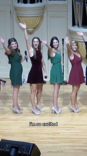 Brooke Alexx Instagram - The story of how we met! Catch us on tour this fall 👯‍♀️💕
.
#storytime #girlhood #friendship #roommates #singersongwriter #songwritersoftiktok #ourstory #ontour #acappella