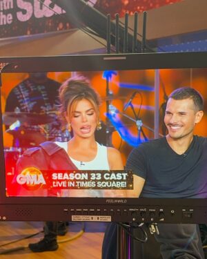 Brooks Nader Instagram - @dancingwiththestars season 33 LETS GO!!! That little girl in Louisiana watching DWTS on TV every week is pinching herself HARD 🤏 !! Let’s get it baby @glebsavchenkoofficial !!! 💃⭐️🪩