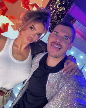 Brooks Nader Instagram - @dancingwiththestars season 33 LETS GO!!! That little girl in Louisiana watching DWTS on TV every week is pinching herself HARD 🤏 !! Let’s get it baby @glebsavchenkoofficial !!! 💃⭐️🪩