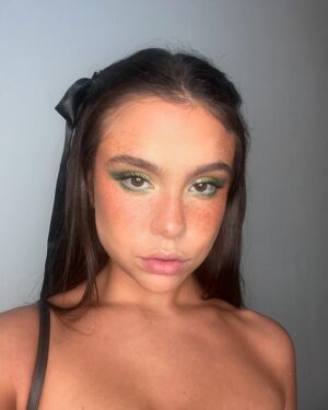 Bruna Carvalho Instagram - É ref de make que vcs querem? É ref que vcs vão ter!!!!