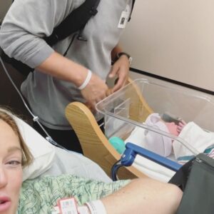 Caity Lotz Instagram - Me when I almost had a panic attack and fainted when the nurse kept missing the vein 🤣 honestly it was the hardest part. The rest of the hospital time was pretty breezy, all things considered. @iamkyleschmid is already the best daddy 🥰