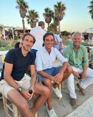 Camila Raznovich Instagram - Thank you to everyone that made my summer unforgettable!! #summer2024☀️ #buildingmemories❤️ #antiparos #friends #greece #us #family