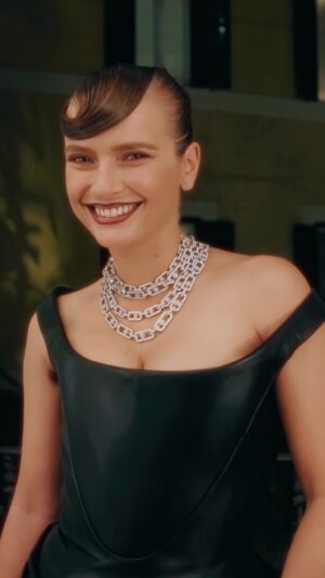 Camille Razat Instagram - Get ready with @camillerazat for the Emily in Paris Season 4 Premiere!
 
Taking place in the romantic city of Rome, our Global Creative Advocate @hesterwernert creates a sleek and villainous hairstyle that reflects the darker side of her character in the hit TV show.
 
#authenticbeautymovement #authenticbeauty #camillerazat #AuthenticBeautyConceptXCamilleRazat