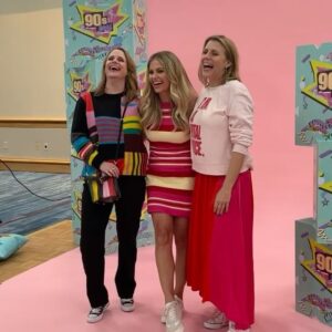 Candace Cameron Bure Instagram - Last years 90sCon 💕🐺 with my SheWolf Pack— can’t believe this years is already THIS WEEKEND. 

Who’s going??? Tell me if I’ll be seeing you below. There is still time to grab a ticket to the event AND limited quantity for photo-ops are still available 🙌🏼✨

Head to thats4entertainment.com and I’ll see you this weekend Florida! #90scon #fullhouse #shewolfpack