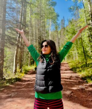 Carla Gugino Instagram - Movies 🎥 and Nature 🌱. Two of my greatest joys in life. First time to the #telluridefilmfestival 
and it is all it’s cracked up to be. 🙌🏼❤️ 📸 #sebastiangutierrez