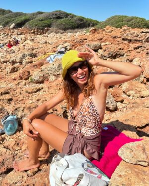 Carol Rovira Instagram - Sweet and Wild August🦎