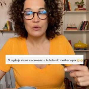 Carolina Loback Instagram - Bom dia!! Um sábado perolado para meus ranzinzas prediletos!

#café