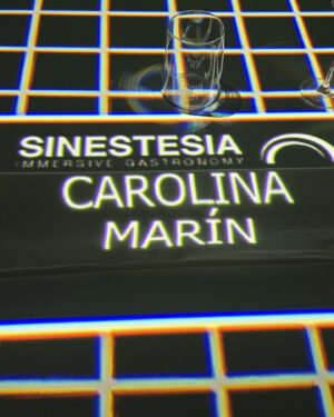 Carolina Marín Instagram - Momentos que nos llenan el corazón ♥️ Gracias @restaurantesinestesia @ivan_talens @carmendiem15 por hacernos sentir en casa 🫶