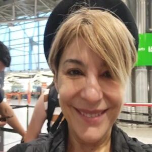 Carolina Papaleo Instagram - Ya llegue PERO ME OLVIDÉ EL PASAPORTE en la casa así que volví y acá estoy