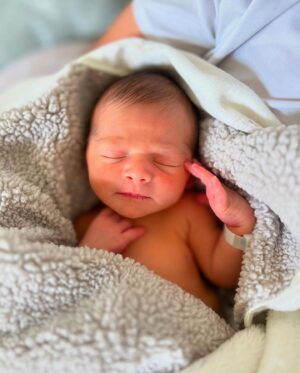 Caroline Manzo Instagram - We are thrilled to announce the birth of our grandson, Albert Joseph Manzo V, lovingly known as “five”. @albiemanzo @chelseajmanzo and baby are home and ready to start the adventure  of a lifetime.  DeeDee and PopPop love you endlessly, sweet baby boy. ❤️🩵❤️