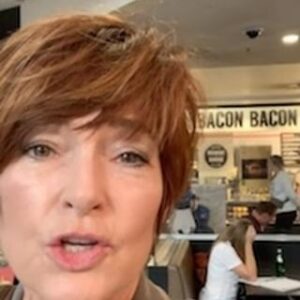 Carolyn Hennesy Instagram - They had me at bacon.  @unclevinniescomedyclub @baconbaconsf @nancyleegrahn #bacon #baconbacon #funneverends #goinghome