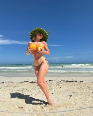 Cassandra Sánchez Navarro Instagram - Sabor a coco y a tranquilidad @ahautulum