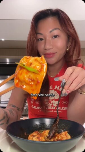 Cassie Yeung Instagram - shrimp wonton restock 🍤🥟